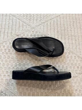 Reformation Eden Platform Flip-Flop Sandals